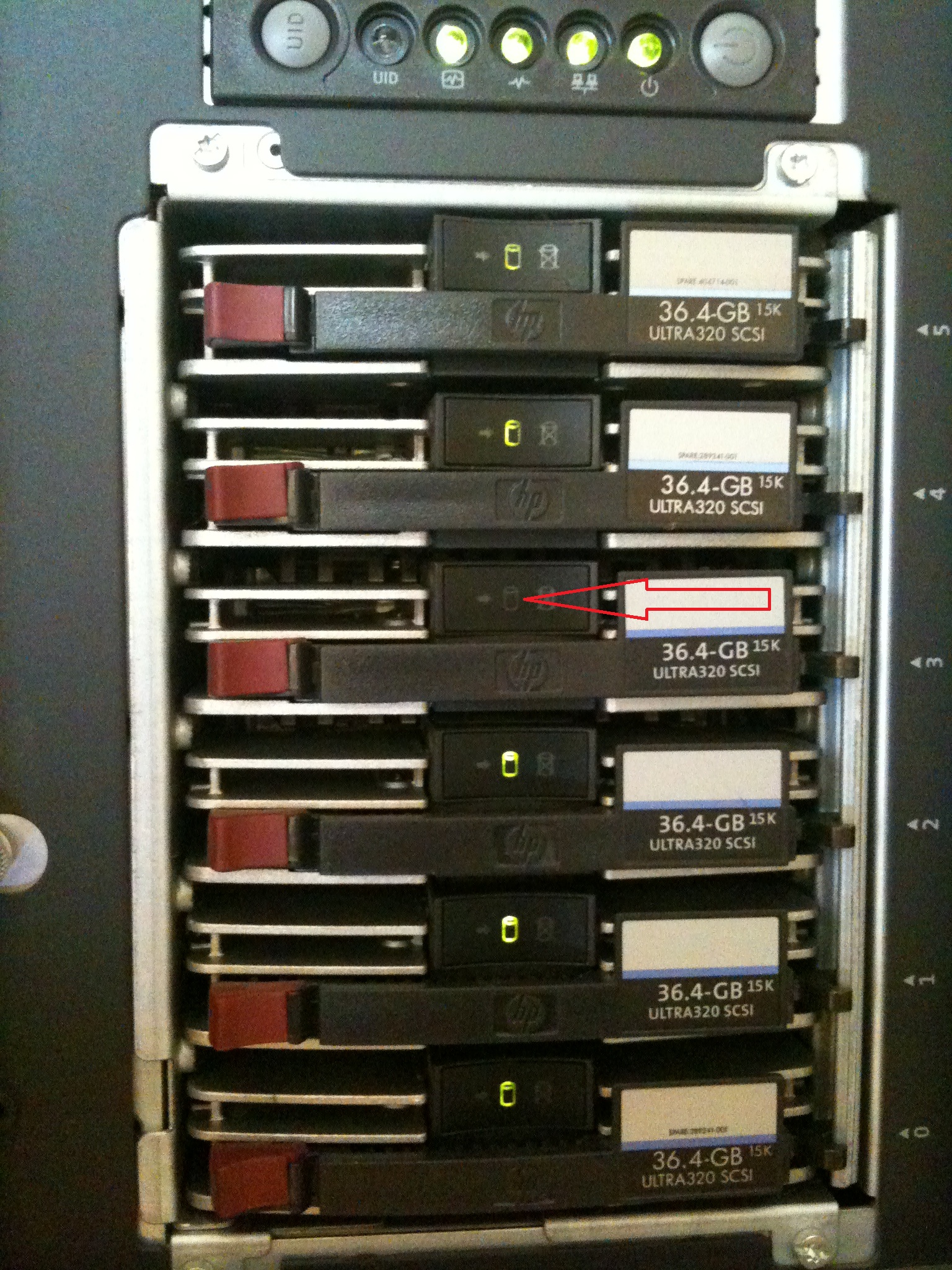 Solved SCSI hard disk (Ultra SCSI 320 72.8GB) warning light on HP G3