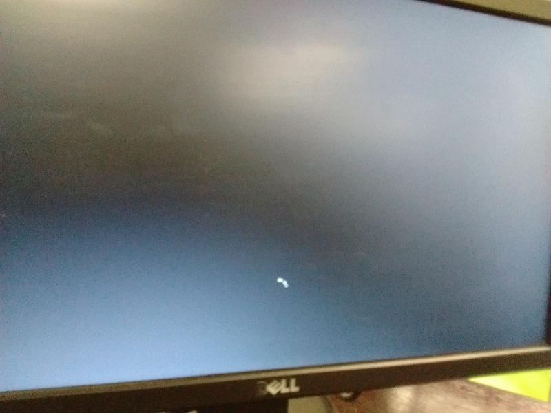 Anniversary Update Apparently Hangs