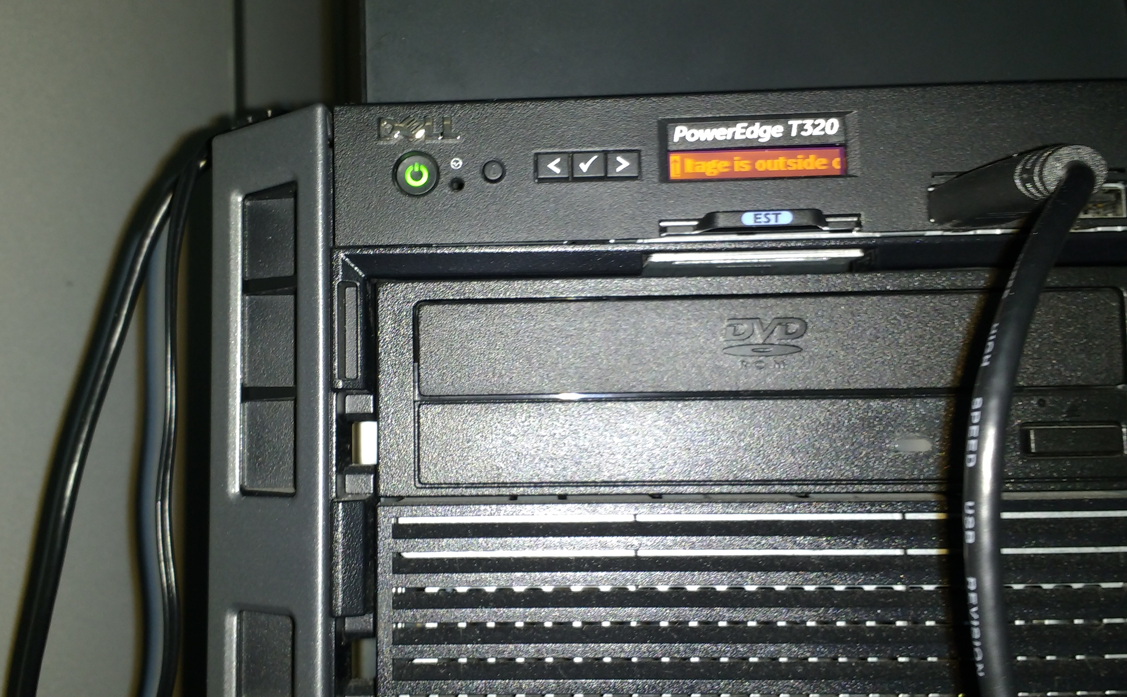Solved: DELL PowerEdge T320 Server VLT0204 PS2 PG Fail Voltage Is ...