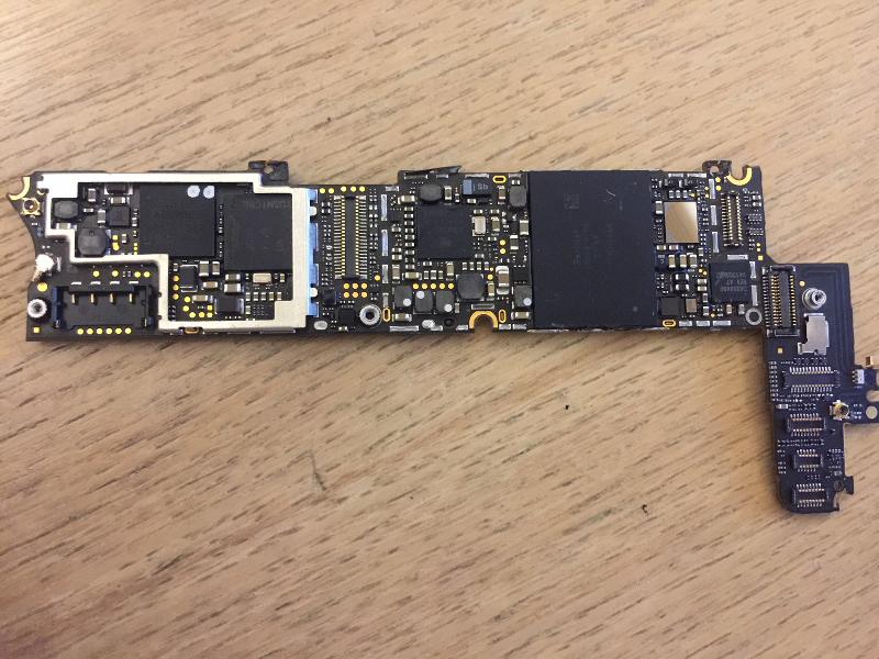 Solved: iPhone4 Memory Chip Location | Experts Exchange