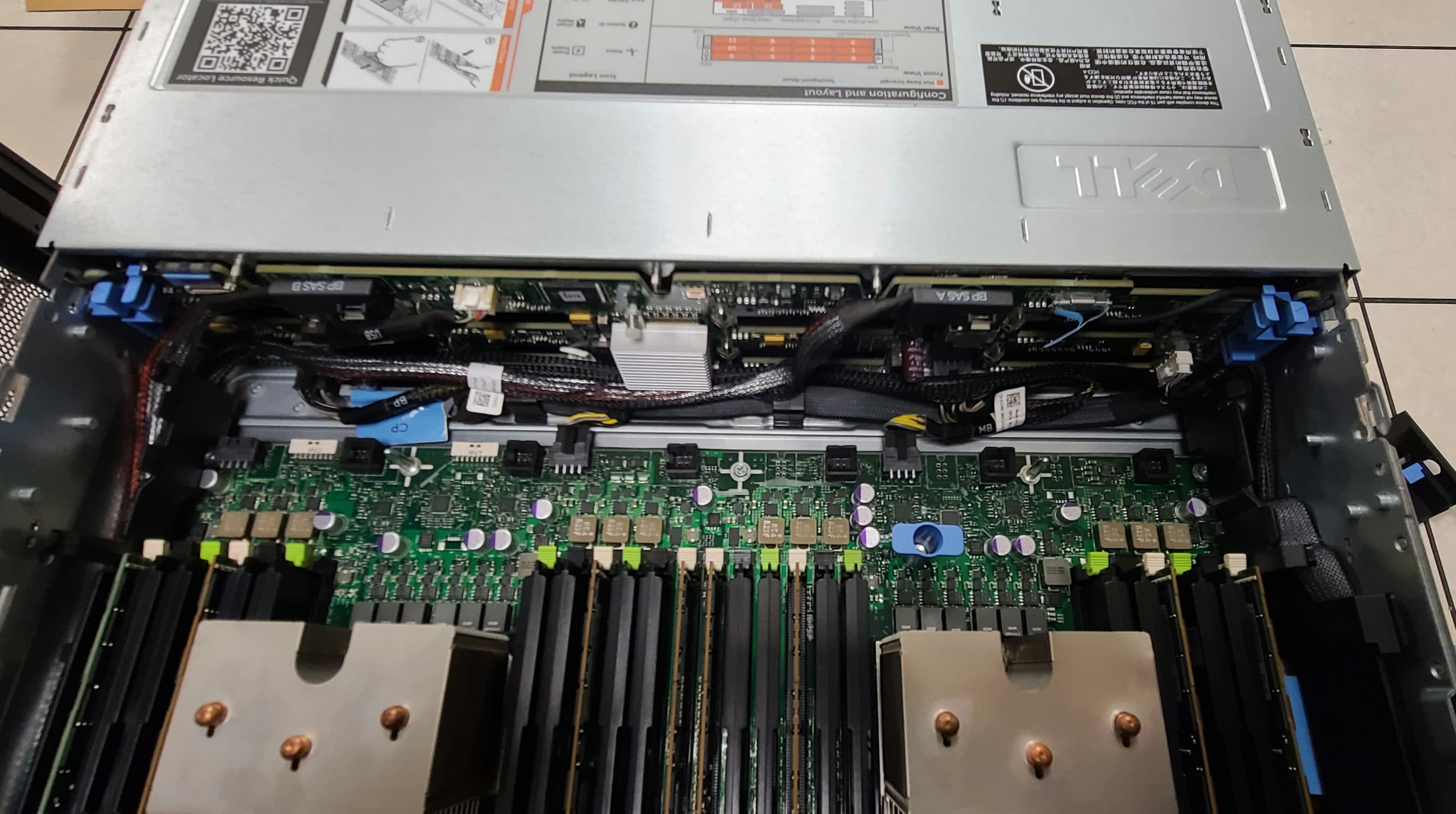 Poweredge R750xa Rear Solved: Dell Poweredge R720xd rear backplane connectivity issue ...